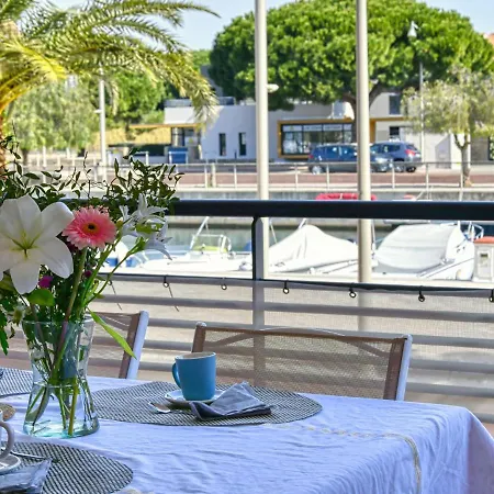 아파트 Le 4 Mats-1 By Interhome Fréjus