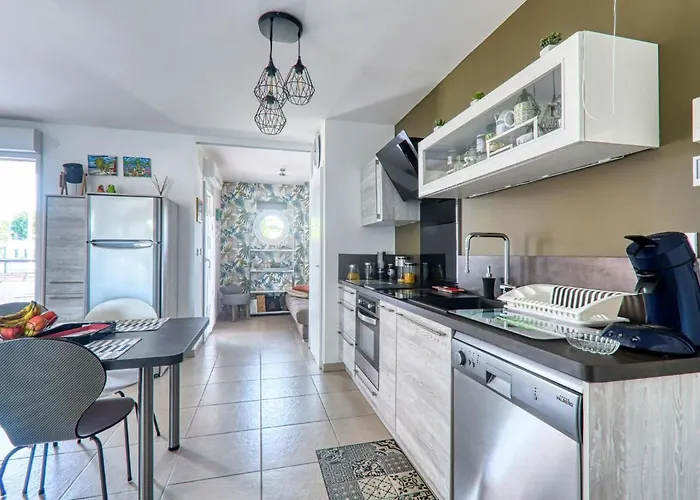 Le 4 Mats-1 By Interhome Lägenhet Fréjus